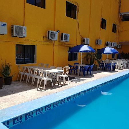 Hotel Arcos Del Parque Acayucan Ngoại thất bức ảnh