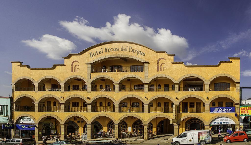 Hotel Arcos Del Parque Acayucan Ngoại thất bức ảnh