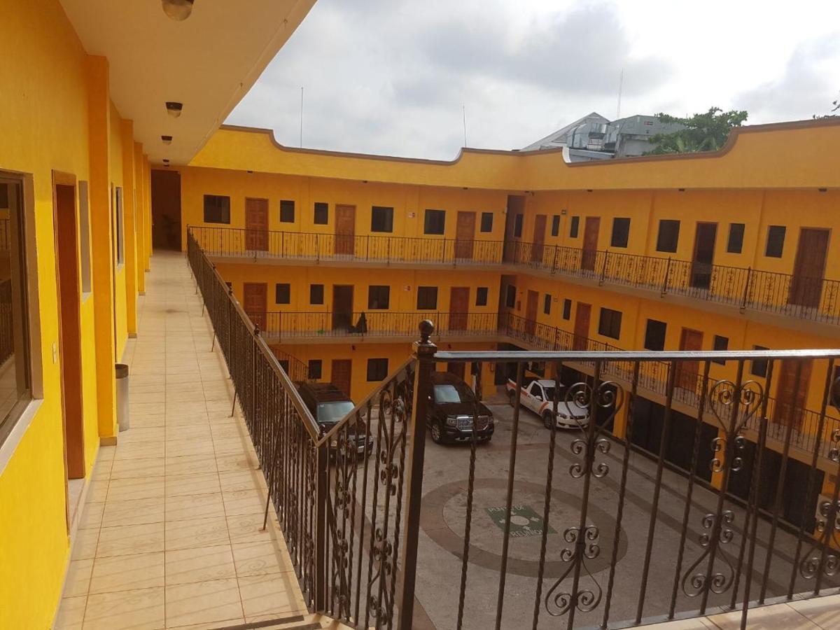 Hotel Arcos Del Parque Acayucan Ngoại thất bức ảnh